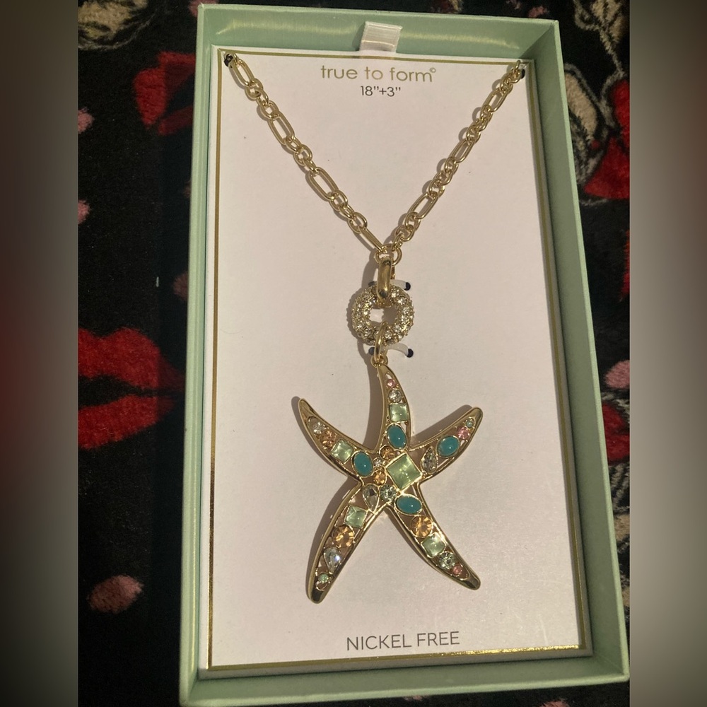 Viral Starfish Necklace